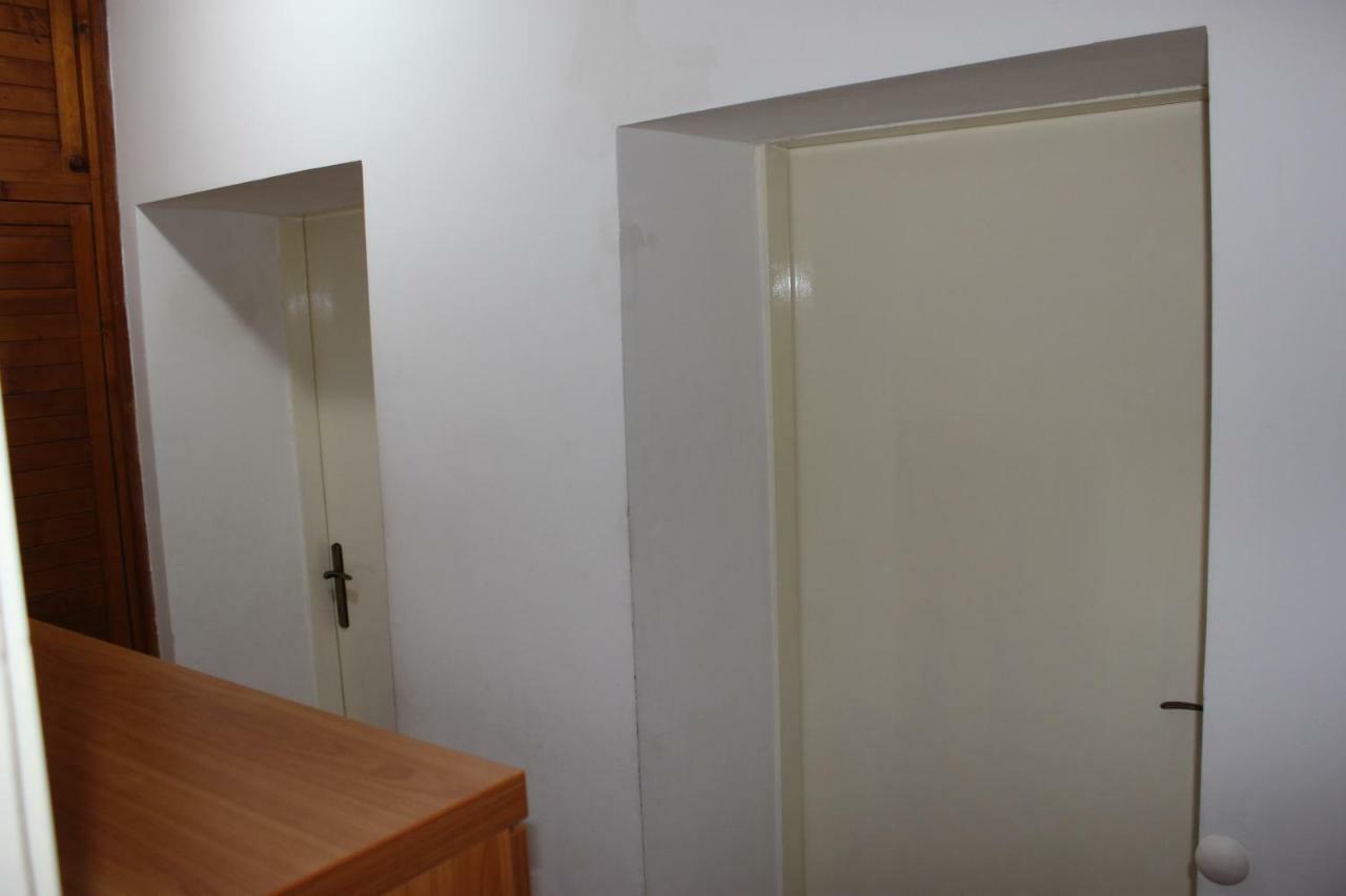 Apartman Tafra 오미스 외부 사진