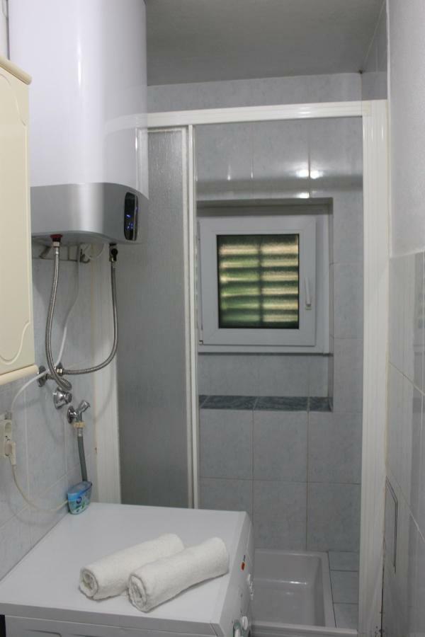 Apartman Tafra 오미스 외부 사진